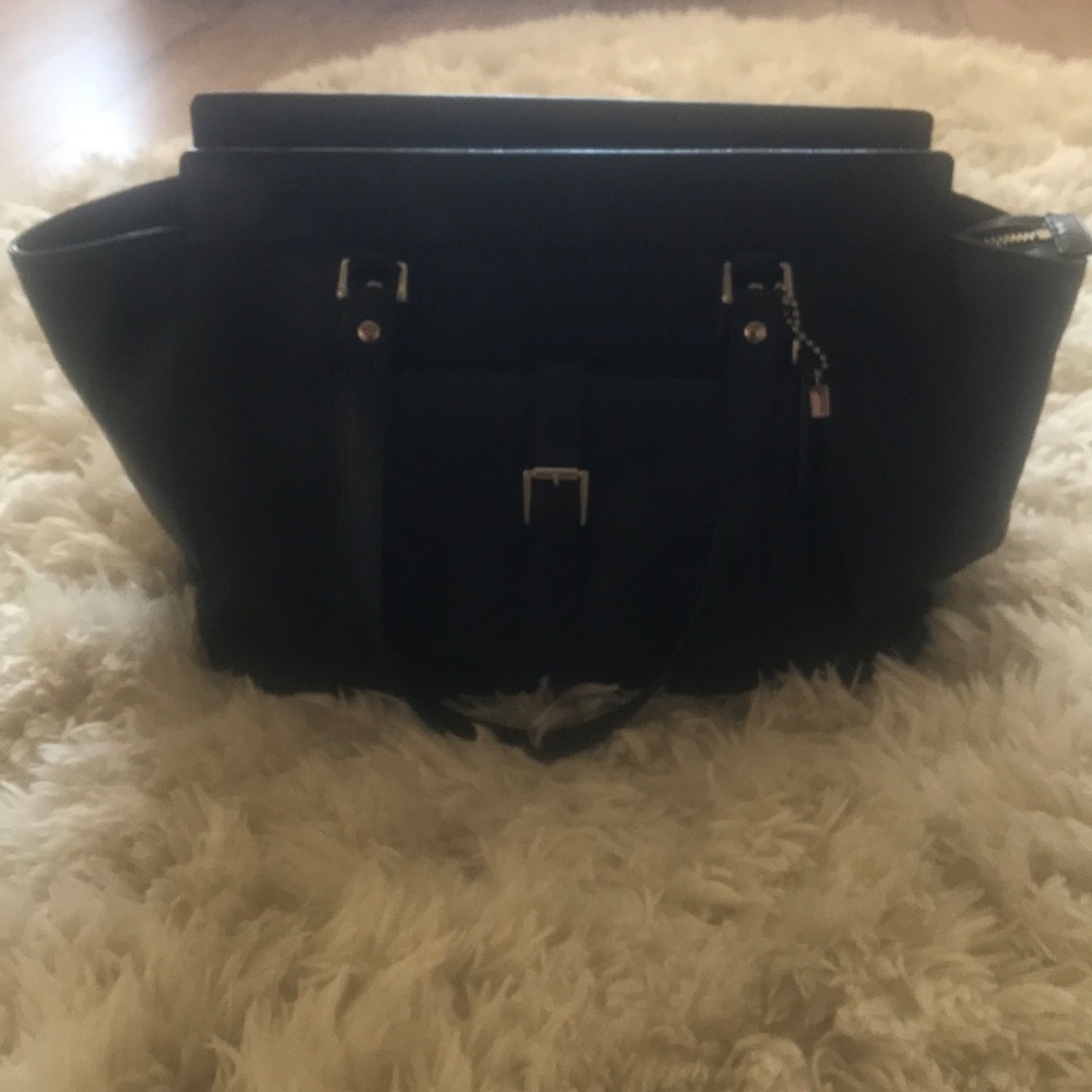 Black leather lightly used coach purse
